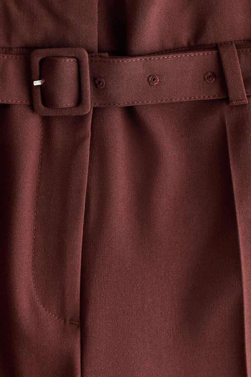 اتش اند ام بنطلون بخصر مرن ومزود بحزام